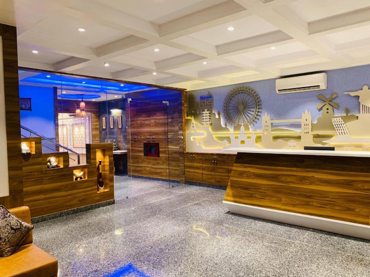 Sheetal Hotel 4*